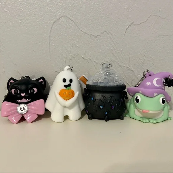 Halloween Bath & Body Works Sanitizer Pocketbac Holders 2025 - Picture 1 of 10